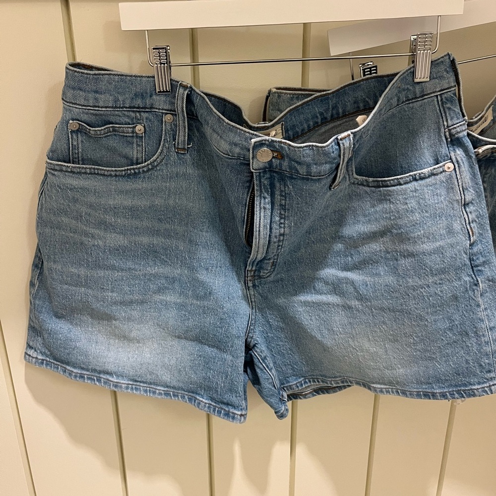 Classic Blue Denim Women's Shorts - Picture 5 of 6